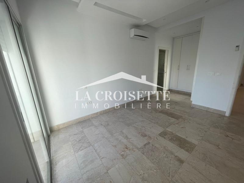 Duplex S+3 avec terrasse à La Marsa